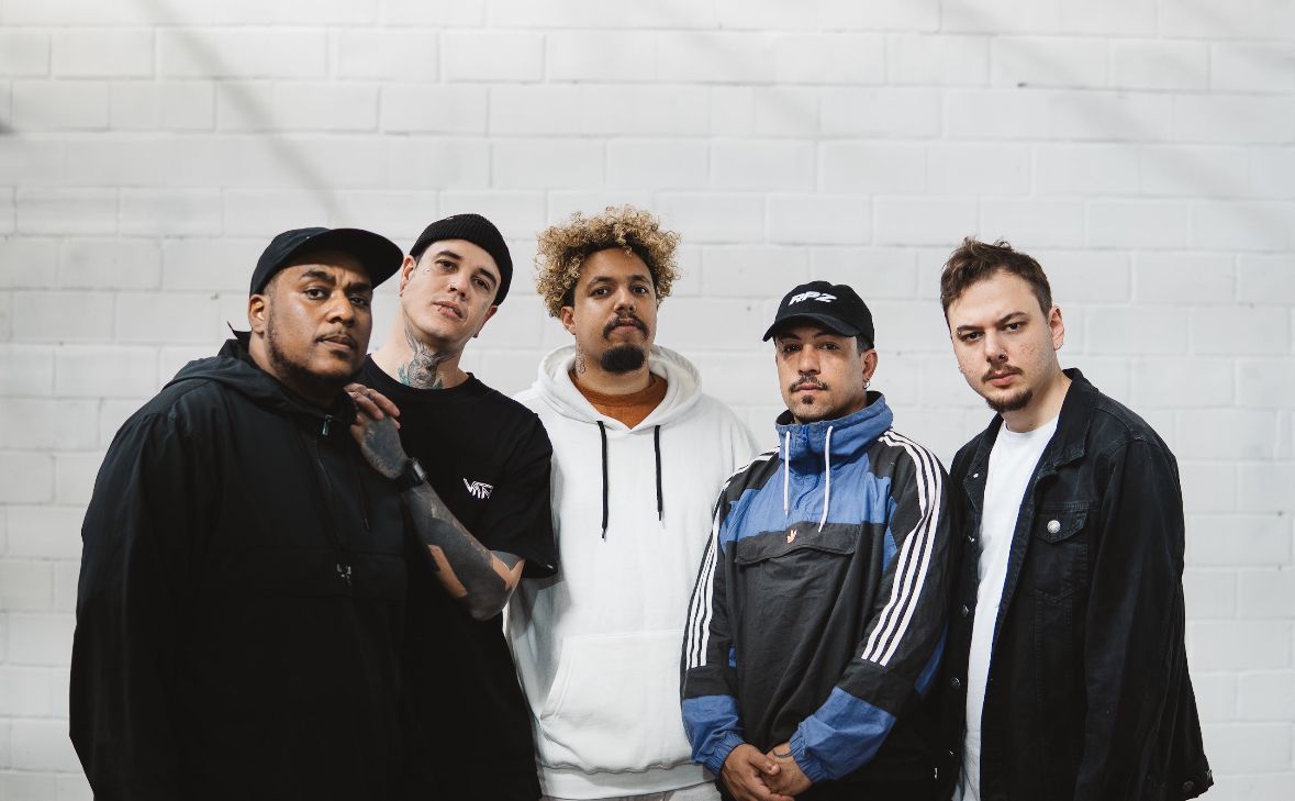 Pense anuncia primeiro álbum da banda em seis anos