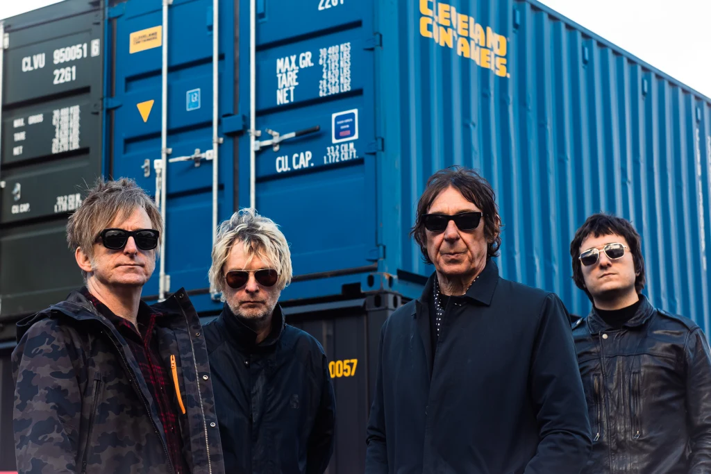 Buzzcocks, companheiros de geração de Ramones e Sex Pistols, inicia a nova turnê brasileira no sábado (24)