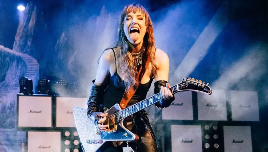 Lzzy Hale transforma o Halestorm em uma das performances mais aguardadas do Monsters of Rock 2026
