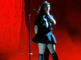 Courtney LaPlante expulsa fã