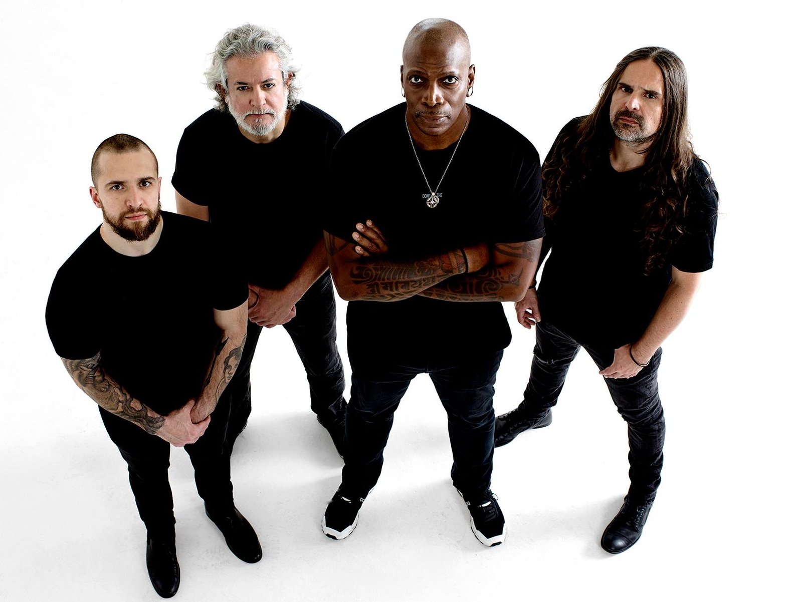 Sepultura encerra trajetória de mais de 40 anos com show no Pacaembu