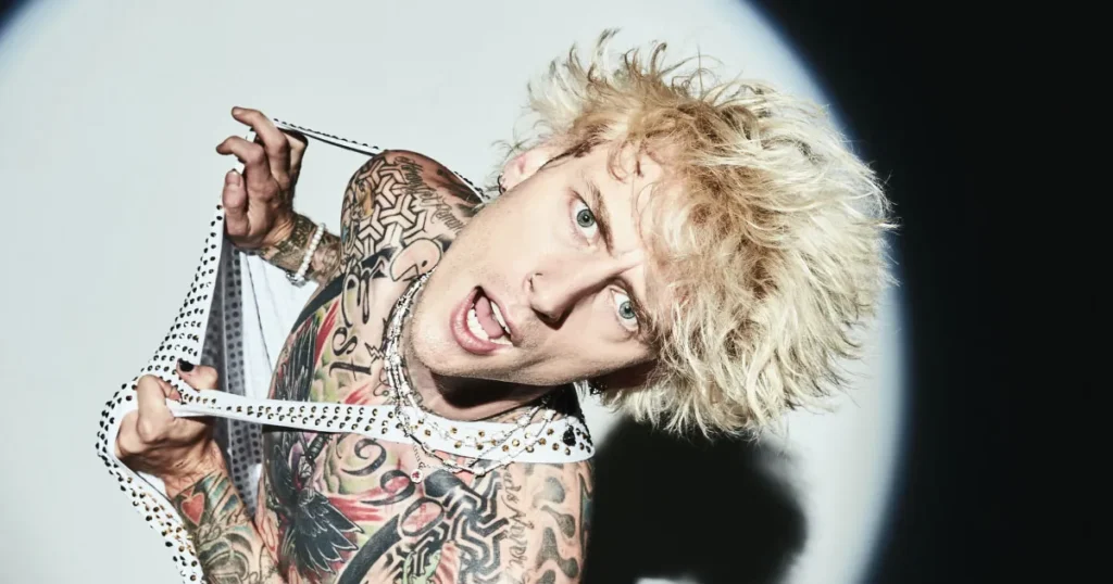 Mgk desembarca em São Paulo com nova turnê mundial; ingressos estão à venda