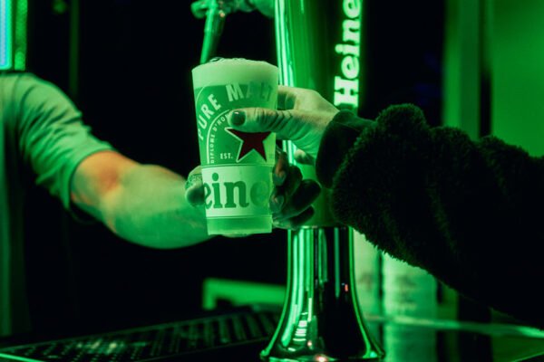 Quem pretende evitar parte das filas para comprar bebidas no Rock in Rio Brasil 2026 já poderá se organizar antes mesmo de chegar à Cidade do Rock.