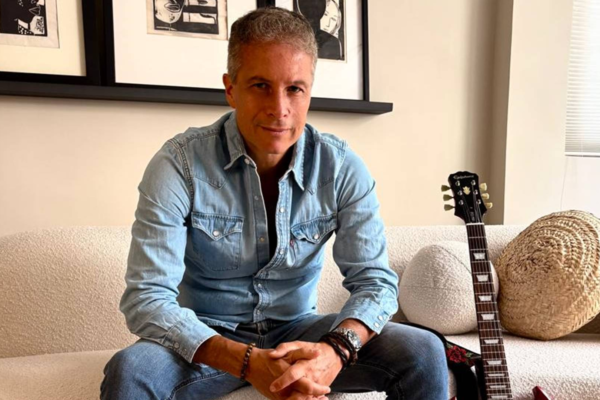 Rodrigo Cerveira lança “The Searcher”, álbum com participação de Andreas Kisser