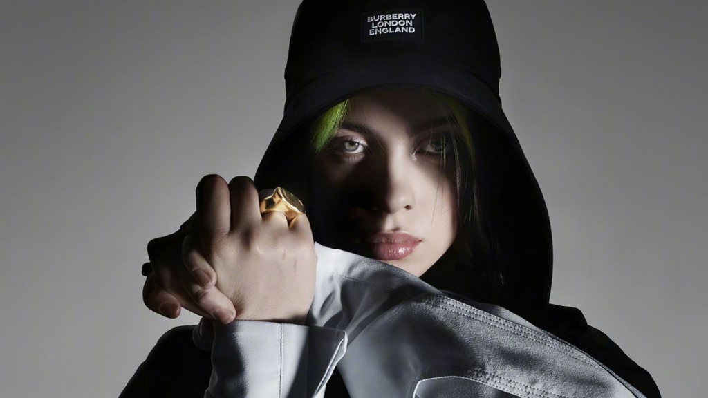 Novo álbum de Billie Eilish está em produção, confirma cantora