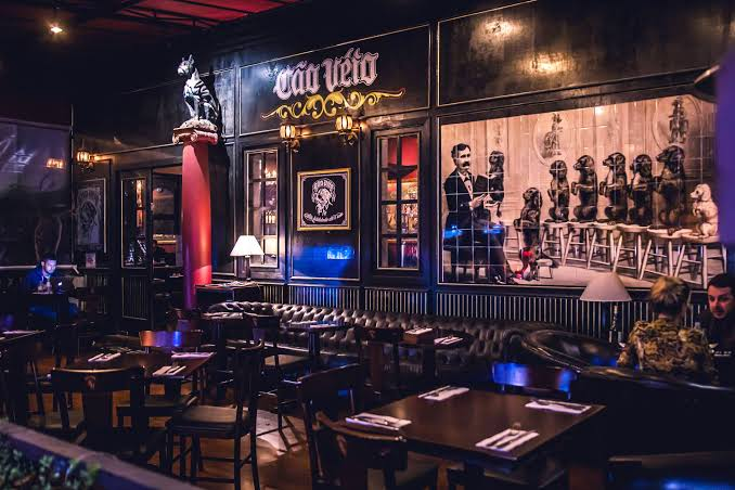 Cão Véio Vila Mariana lança drinks inéditos e prepara ação para fãs do Iron Maiden