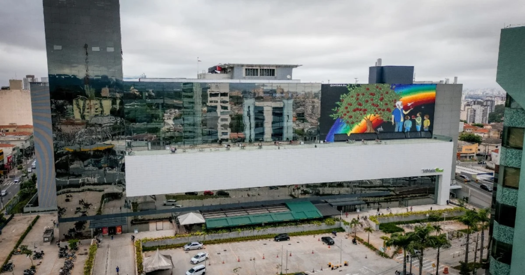 Shopping TriMais Places recebe exposição de arte e festa flashback de Halloween