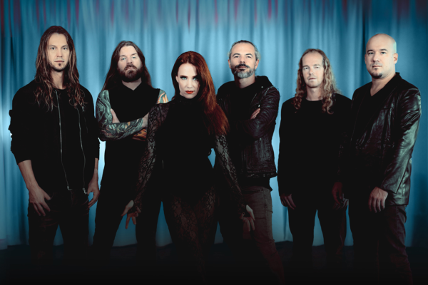 Epica lança álbum ao vivo “Live at The Symphonic Synergy” com show acompanhado por orquestra