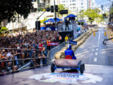 A retirada de ingressos gratuitos para o Red Bull Ladeira Abaixo 2026 Edição Geek começou nesta quinta-feira (15), inicialmente em um lote exclusivo para estudantes regularmente matriculados em instituições de ensino. Para o público geral, a retirada estará disponível a partir de 28 de outubro.