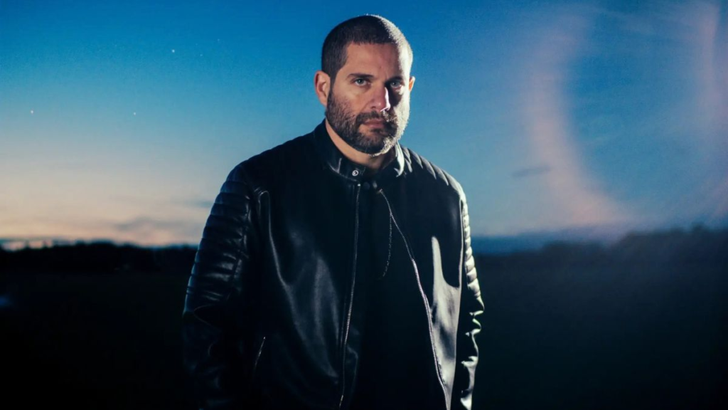Dan Szyller apresenta álbum de estreia em show intimista na capital paulista