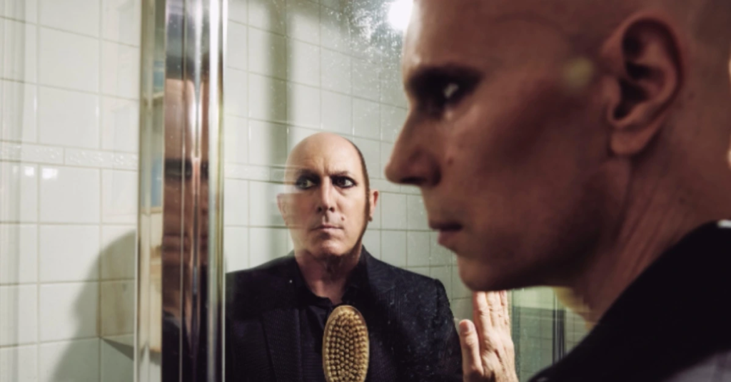 Maynard James Keenan terá noite com A Perfect Circle e Puscifer em São Paulo
