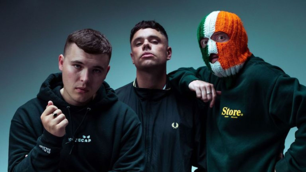 Trio irlandês KNEECAP se apresenta em São Paulo pela primeira vez
