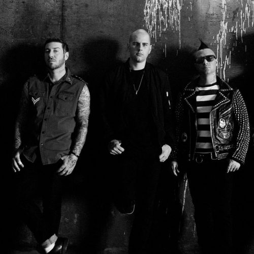 Avenged Sevenfold adia turnê na América do Sul após novo problema vocal de M. Shadows